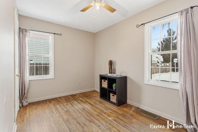 5186 Mildred Avenue SE, Kentwood, MI 49508