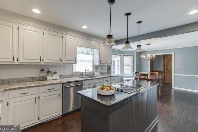 1331 Lakeshore Drive, Snellville, GA 30078
