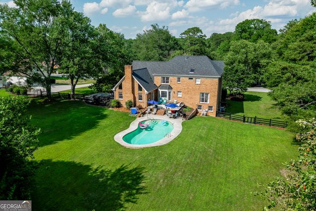 1331 Lakeshore Drive, Snellville, GA 30078
