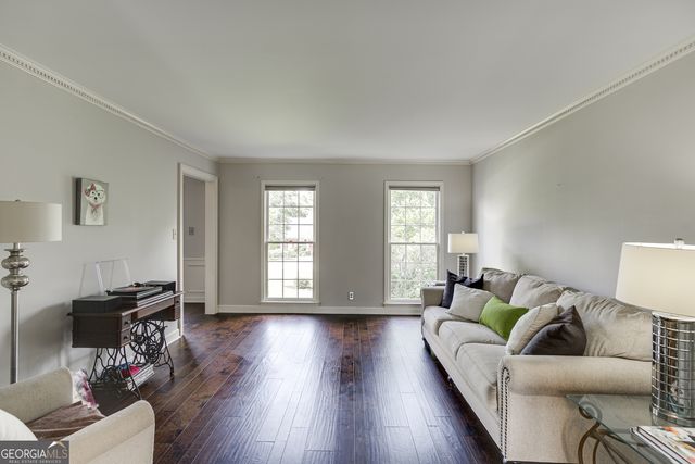 1331 Lakeshore Drive, Snellville, GA 30078