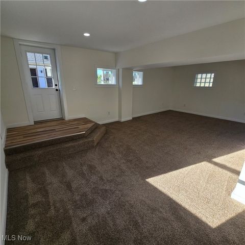 1157 Newton Street, Tallmadge, OH 44278