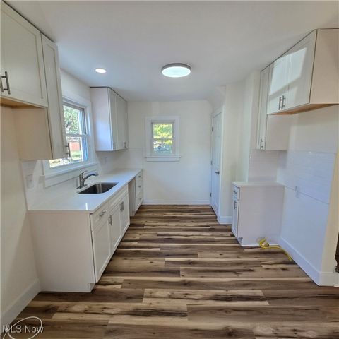 1157 Newton Street, Tallmadge, OH 44278