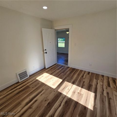 1157 Newton Street, Tallmadge, OH 44278