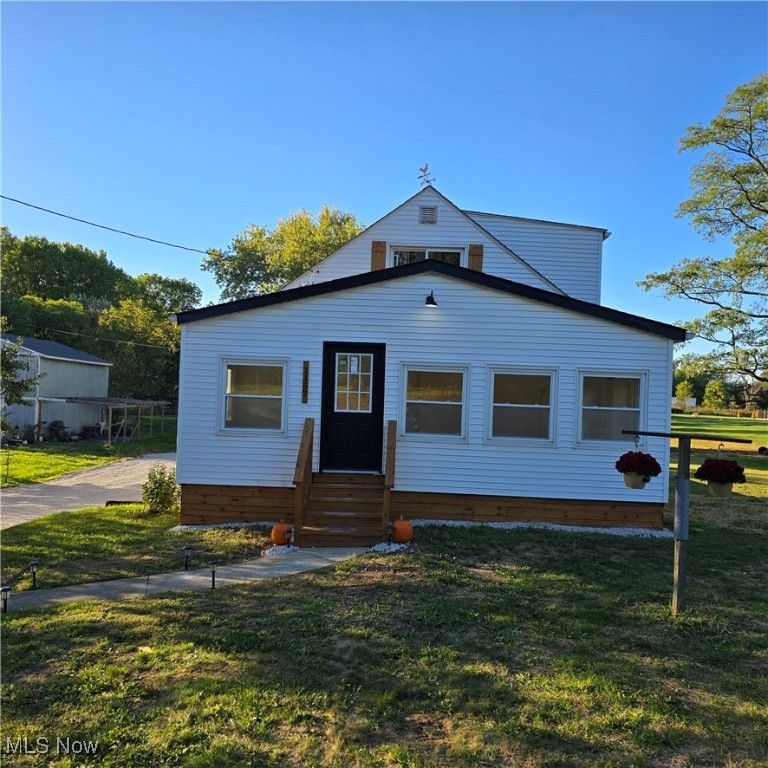 1157 Newton Street, Tallmadge, OH 44278