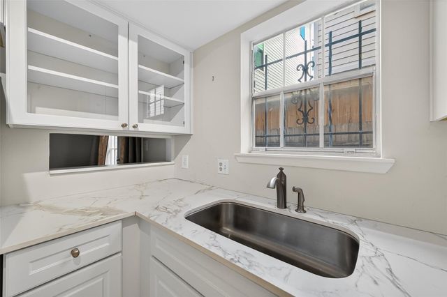 6201 Beverlyhill Street 35, Houston, TX 77057