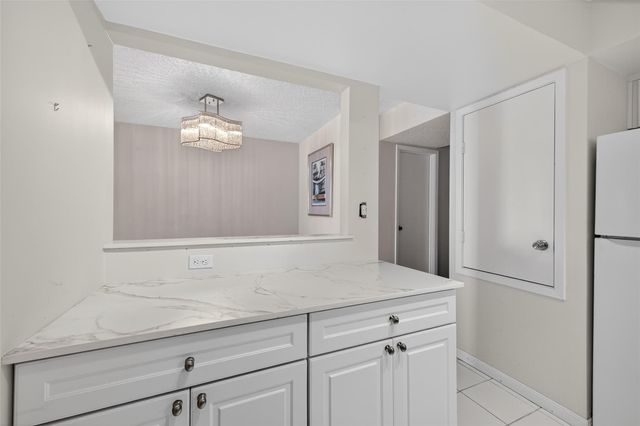 6201 Beverlyhill Street 35, Houston, TX 77057