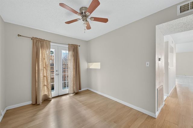 6201 Beverlyhill Street 35, Houston, TX 77057