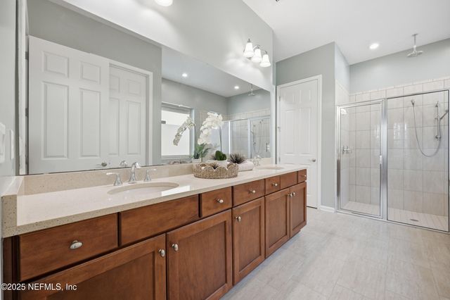 157 WINGSTONE Drive, Jacksonville, FL 32081