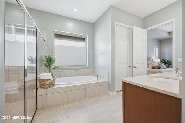 157 WINGSTONE Drive, Jacksonville, FL 32081