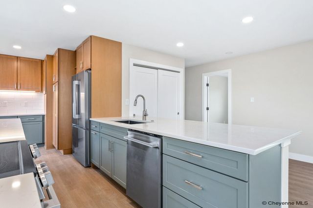 5711 TOWNSEND PL, Cheyenne, WY 82009