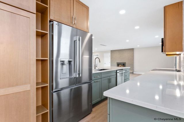 5711 TOWNSEND PL, Cheyenne, WY 82009