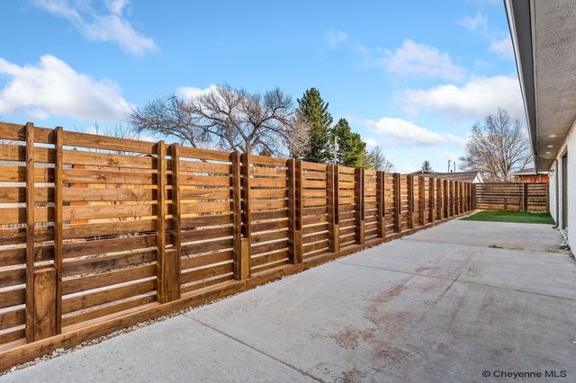 5711 TOWNSEND PL, Cheyenne, WY 82009