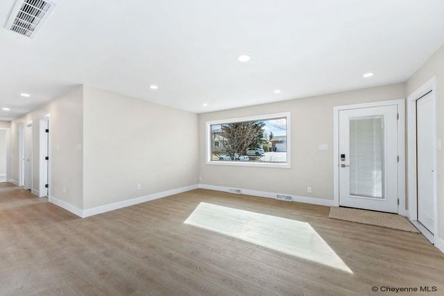 5711 TOWNSEND PL, Cheyenne, WY 82009