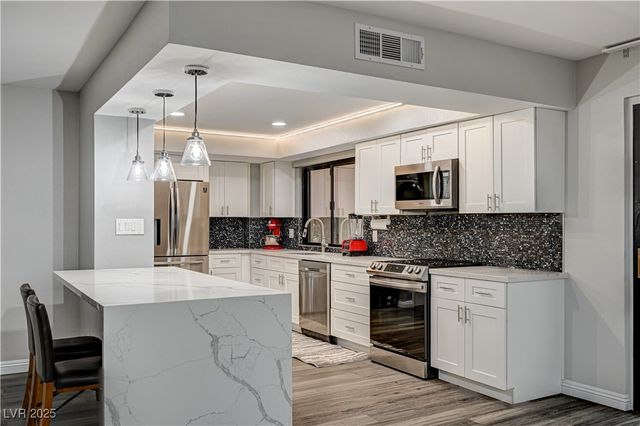 205 East Harmon Avenue 1010, Las Vegas, NV 89169