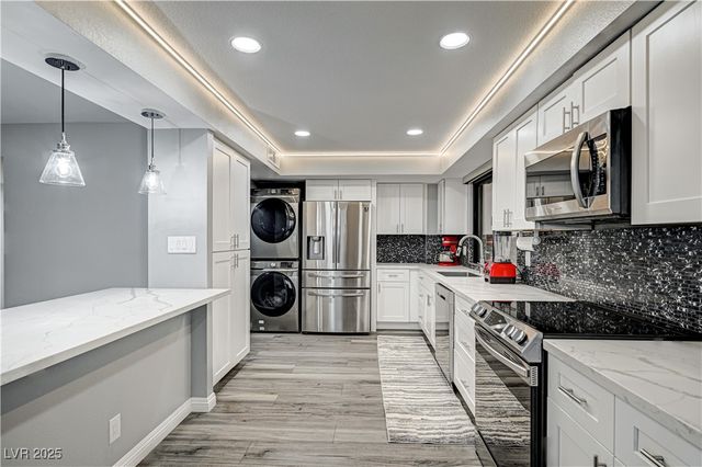 205 East Harmon Avenue 1010, Las Vegas, NV 89169