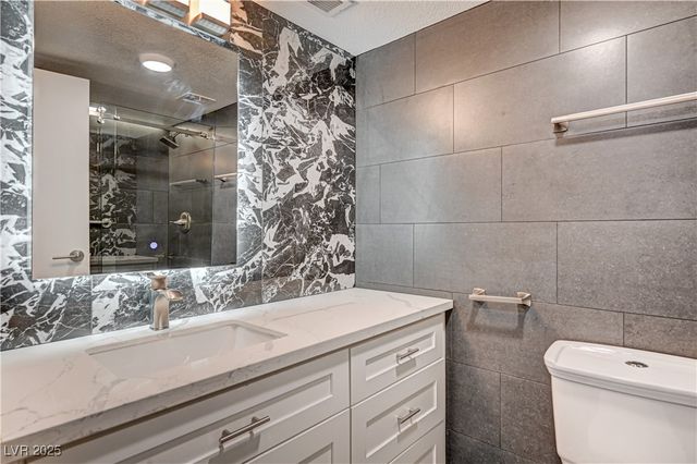 205 East Harmon Avenue 1010, Las Vegas, NV 89169