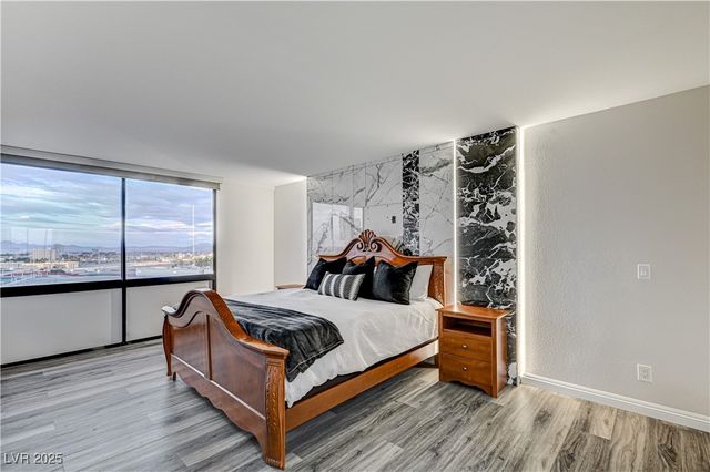 205 East Harmon Avenue 1010, Las Vegas, NV 89169