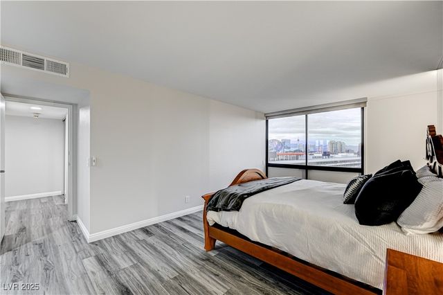 205 East Harmon Avenue 1010, Las Vegas, NV 89169