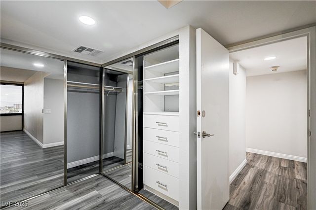 205 East Harmon Avenue 1010, Las Vegas, NV 89169