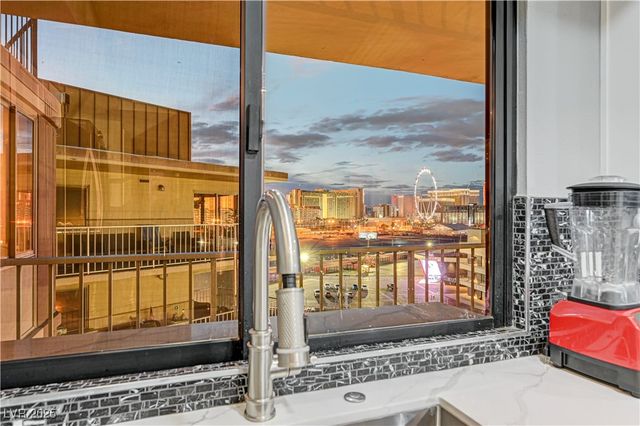 205 East Harmon Avenue 1010, Las Vegas, NV 89169