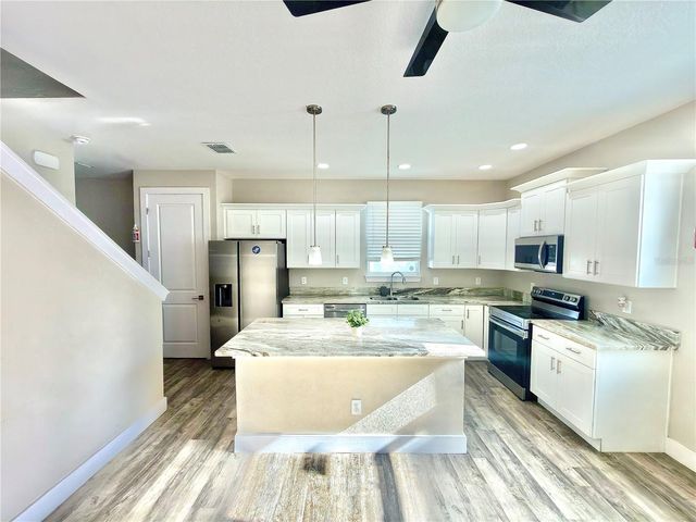 909 RANDALL STREET, Orlando, FL 32805