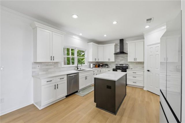 9429 Golfview Point, Villa Rica, GA 30180