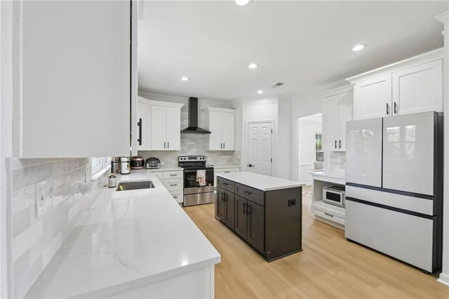 9429 Golfview Point, Villa Rica, GA 30180