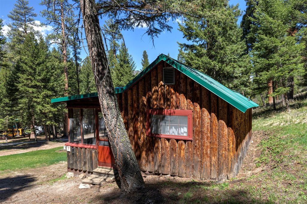 283 Lost Trail Hot Springs Road, Sula, MT 59871 photo 11