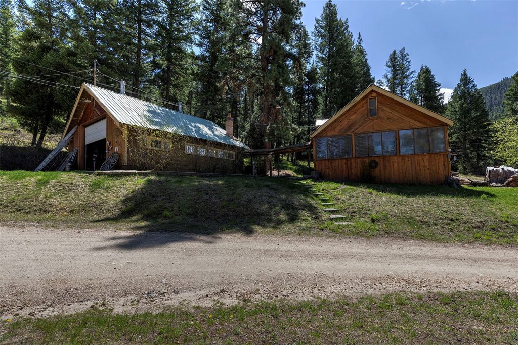 283 Lost Trail Hot Springs Road, Sula, MT 59871 photo 31