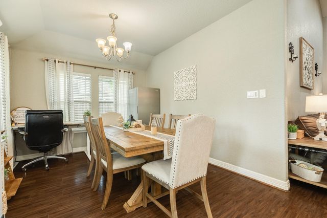 231 Wentworth Drive, West Columbia, TX 77486