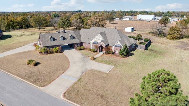 26961 E 134th Street S, Coweta, OK 74429