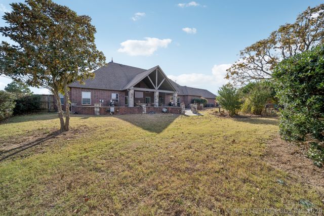 26961 E 134th Street S, Coweta, OK 74429