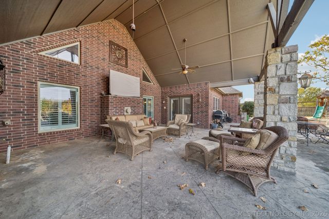 26961 E 134th Street S, Coweta, OK 74429