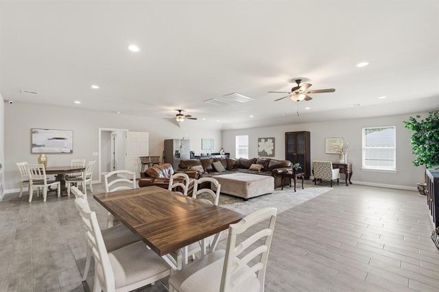 215 Meadow Drive, Newcastle, OK 73065