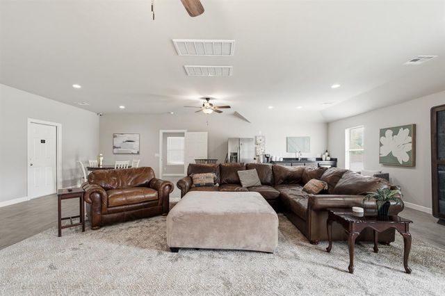215 Meadow Drive, Newcastle, OK 73065