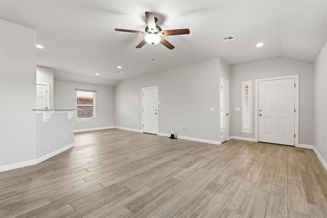 215 Meadow Drive, Newcastle, OK 73065