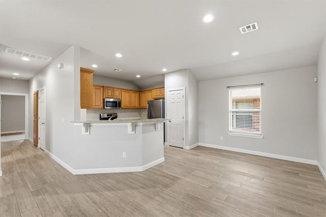 215 Meadow Drive, Newcastle, OK 73065