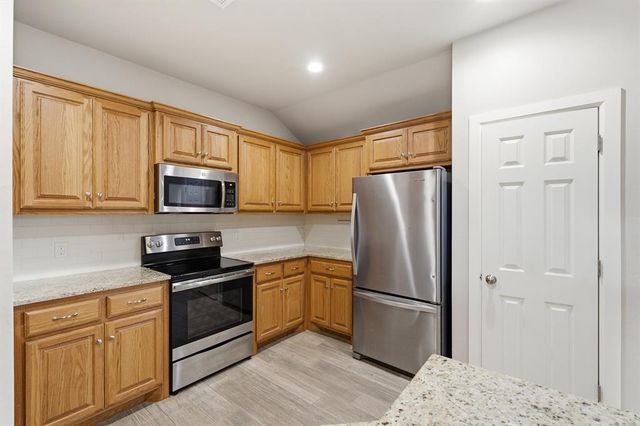 215 Meadow Drive, Newcastle, OK 73065