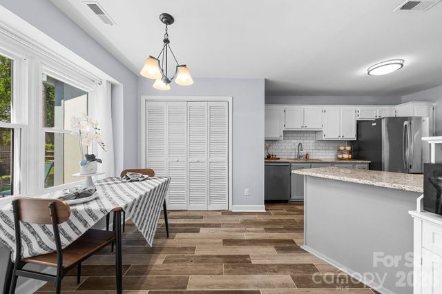 11232 Coachman Circle, Charlotte, NC 28277