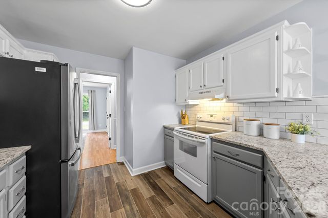 11232 Coachman Circle, Charlotte, NC 28277