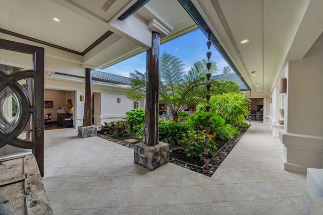 112 Pulelehua St, Lahaina, HI 96761