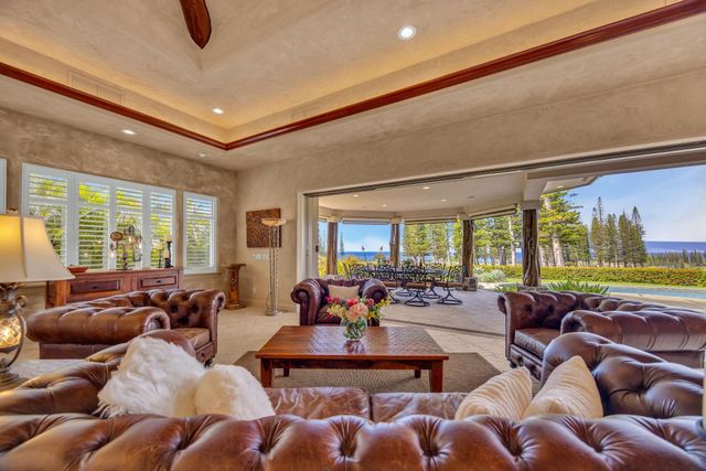 112 Pulelehua St, Lahaina, HI 96761