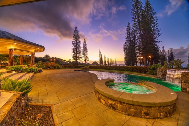 112 Pulelehua St, Lahaina, HI 96761