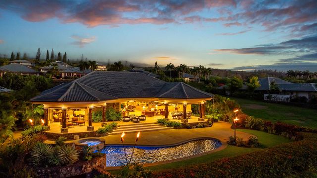 112 Pulelehua St, Lahaina, HI 96761
