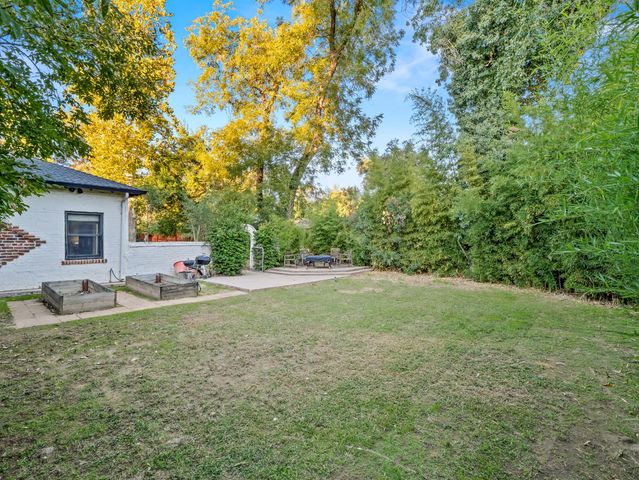 4012 N Wishon Avenue, Fresno, CA 93704