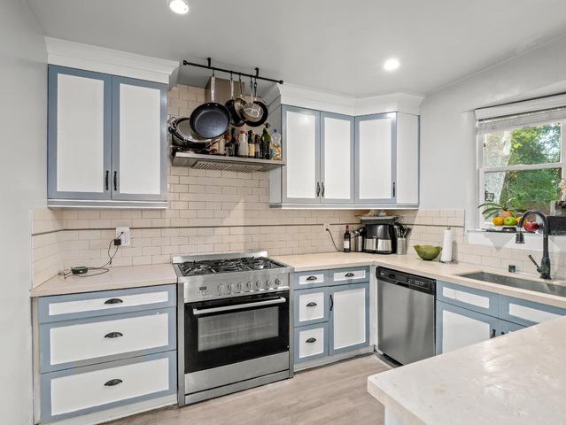 4012 N Wishon Avenue, Fresno, CA 93704