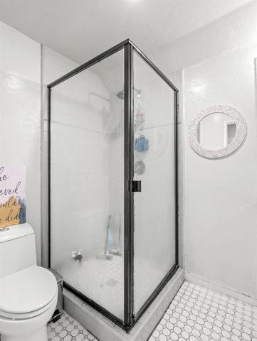 4012 N Wishon Avenue, Fresno, CA 93704