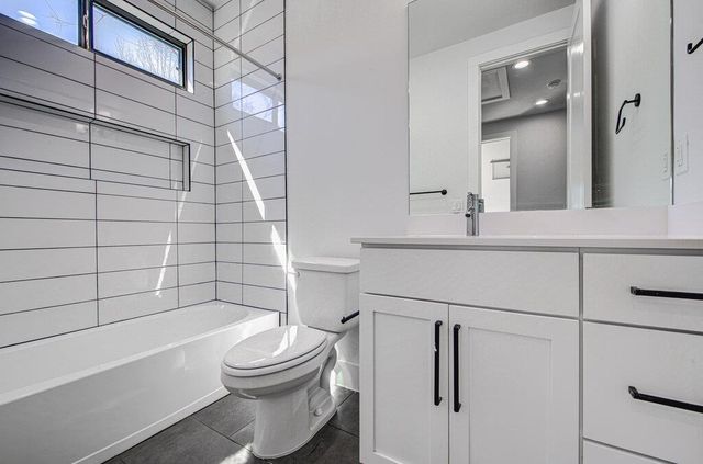 4903 Lyons RD 2, Austin, TX 78702