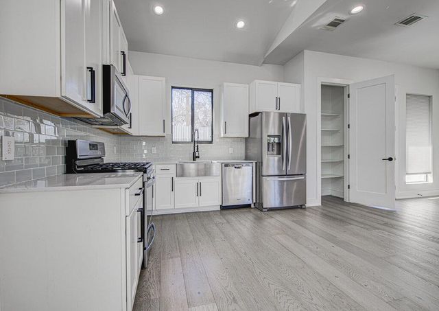 4903 Lyons RD 2, Austin, TX 78702