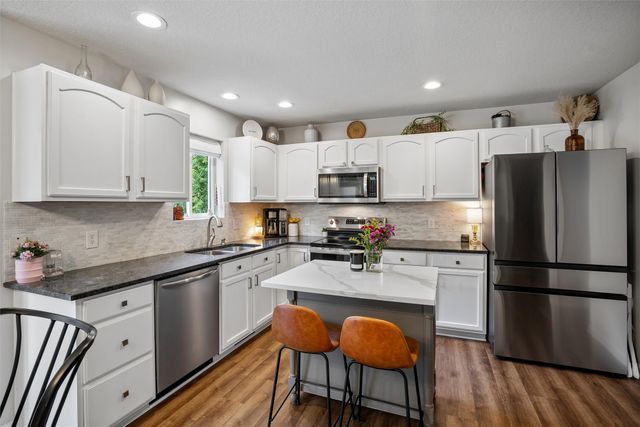 1603 E Boston Avenue, Indianola, IA 50125